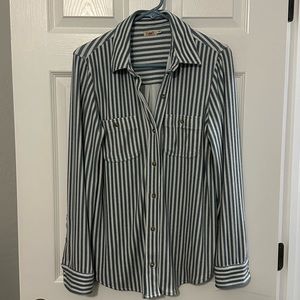 Faherty Brand Legend Sweater Shirt, size M, women’s, blue and white stripe